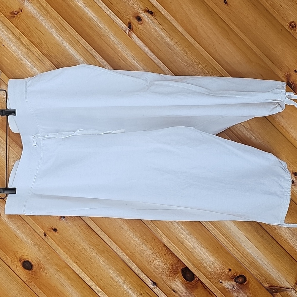 Cotton Drawstring Capri Pants - Picture 6 of 6